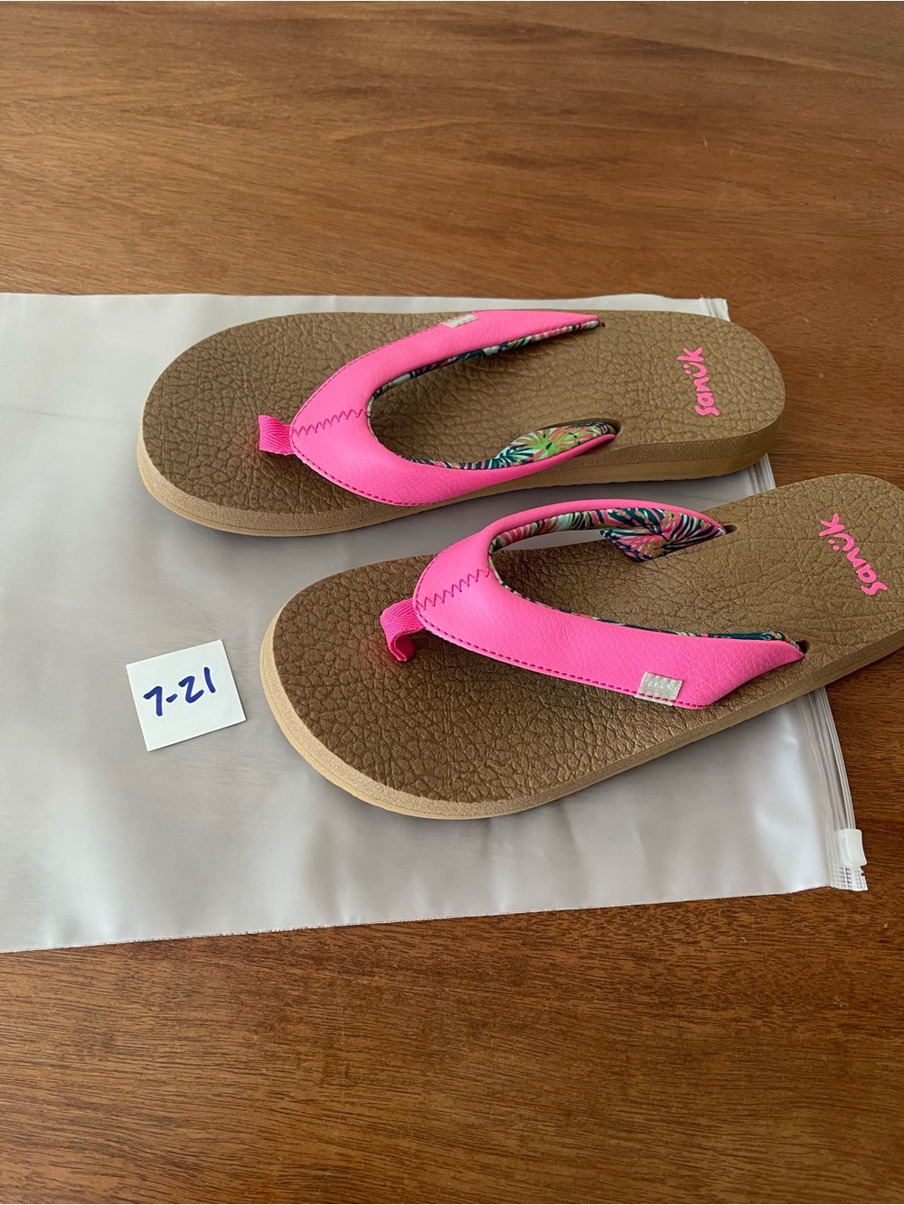 Sanuk Yoga Mat Flip Flop Sandals NWOT - Picture 9 of 9